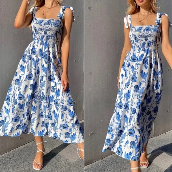 Dresses & Skirts - Bohemian Floral print Cottagecore Midi Dress